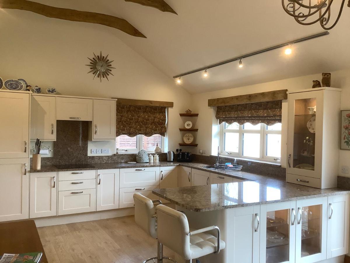 Orchard Cottage, Clematis Cottages, Stamford. Accessible Luxury Home. Exterior foto